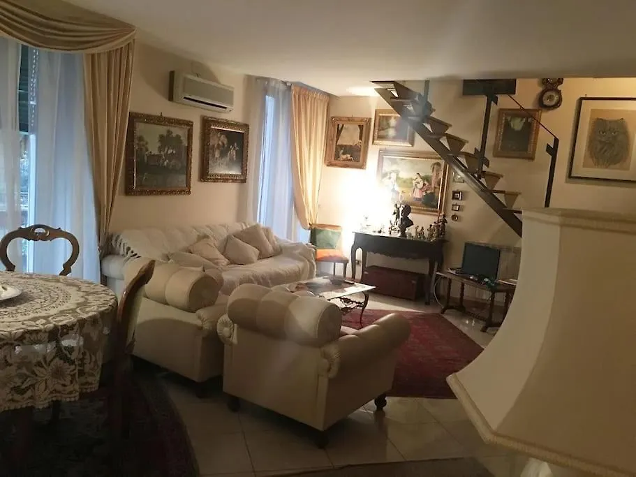 Appartamento The Trip House - Between The Center And The Sea - Free Wifi And Jacuzzi Catania